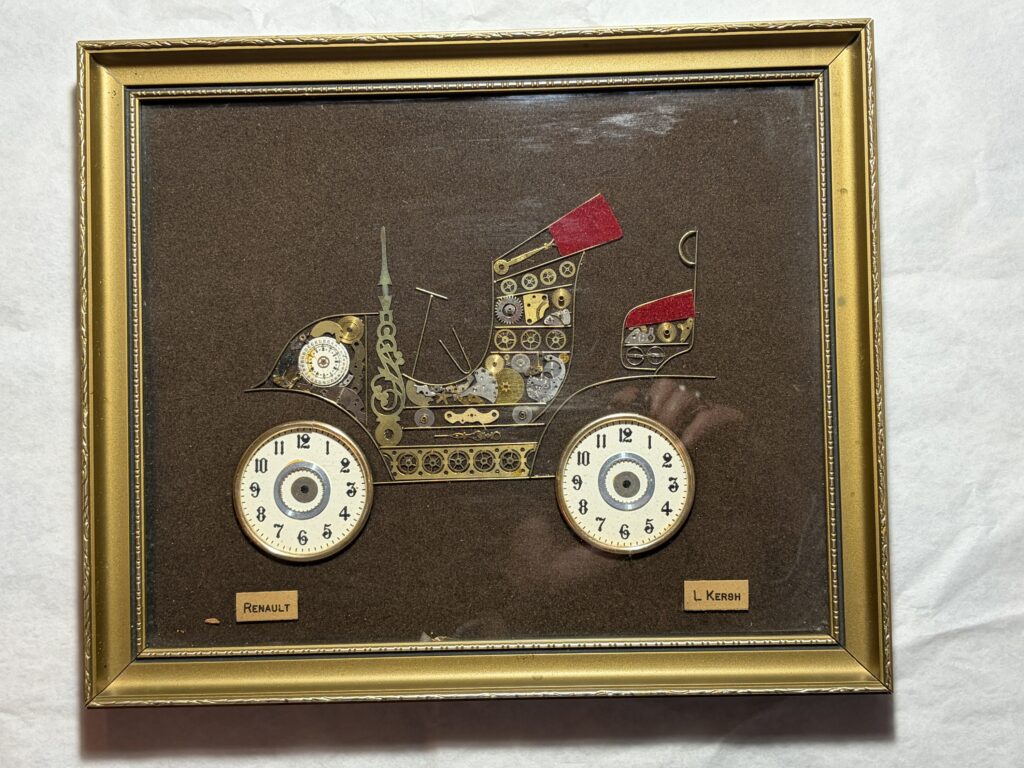 L. Kersh of London – Horological Collage "Renault" – vintage assemblagekunst van uurwerkonderdelen